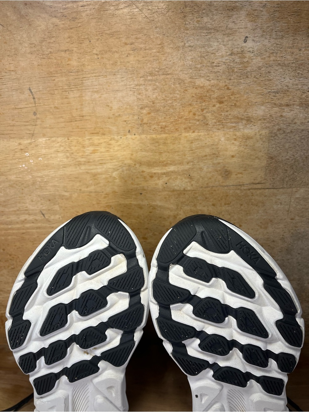 Hoka One One Clifton 9 REFLECTIVE Womens Size 7.5 Running Shoes Sneakers Black - Picture 10 of 12